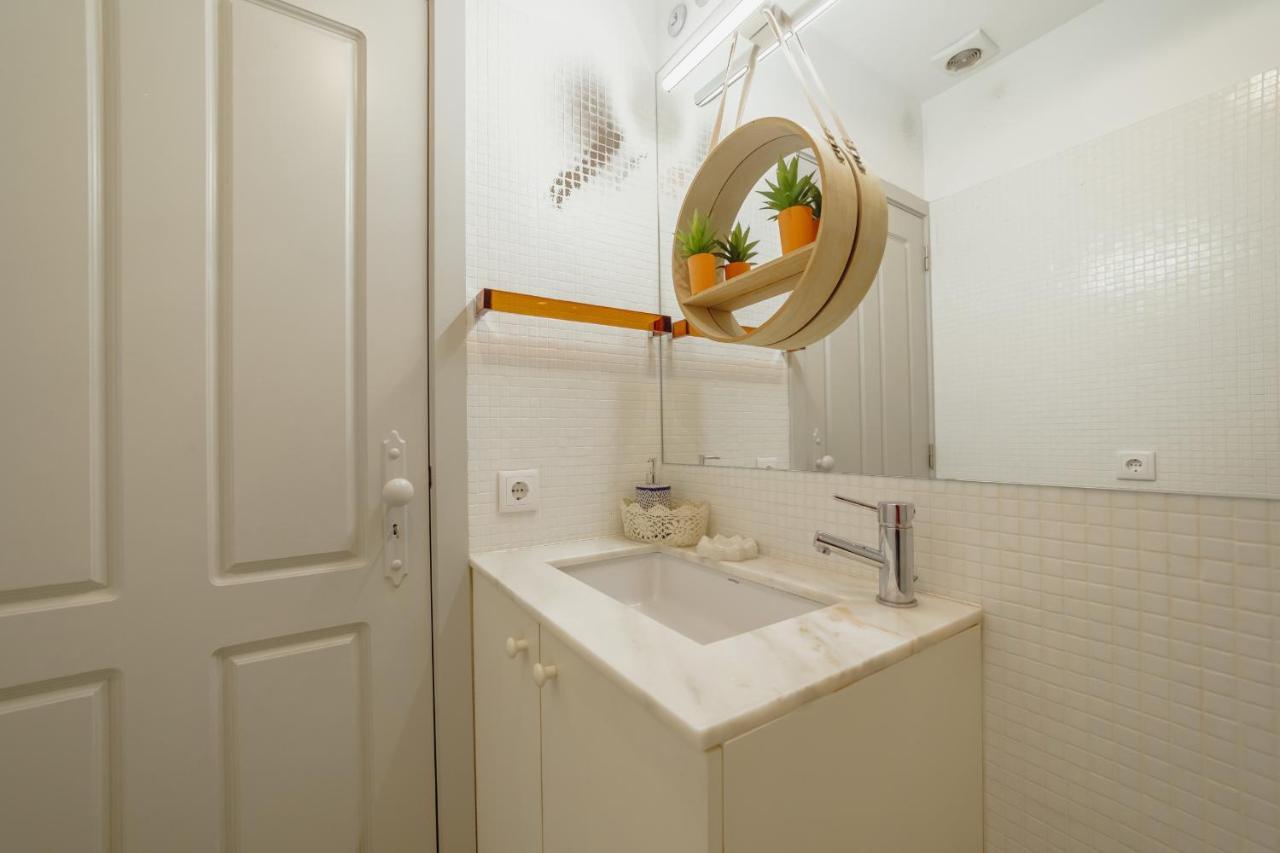 Downtown Modern Studio With Terrace By Vacationy OOporto Extérieur photo